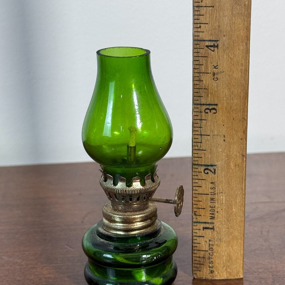 Vintage Mini Green Glass Oil/Kerosene Hurricane Lamp - Picture 3 of 3